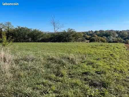 terrain 600 m² vayres