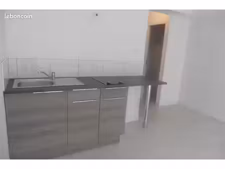 studio 1 pièce 29 m²