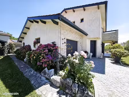 maison 4 pièces 133 m²