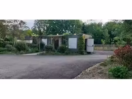 bâtiment commercial