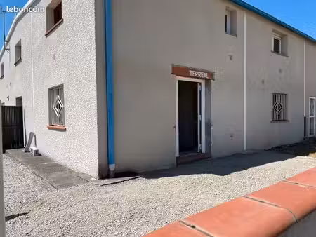 local d'activité 109 m2 ( commercial/ bureaux  stockage )