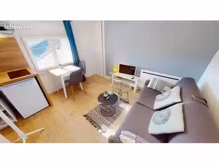 studio 1 pièce 13 m²