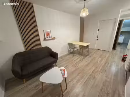 charmant appartement 2 pièces en plein centre