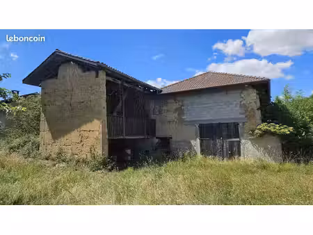 grange et terrain constructible