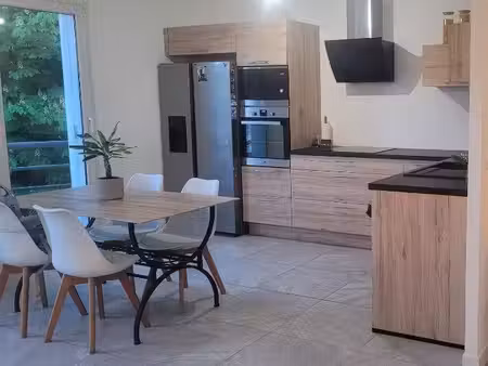 appartement 3 pièces 66.5m² avec balcon et garage
