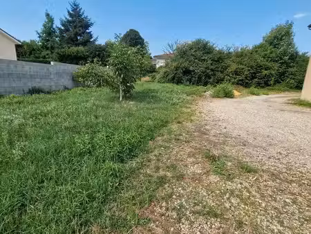 terrain à bâtir 803m²
