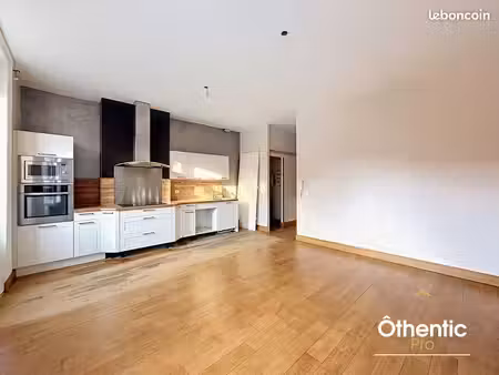 appartement 3 pièces 63 m²
