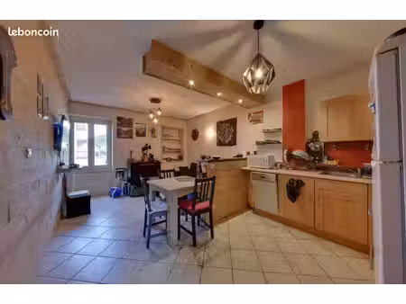 appartement 3 pièces 60 m²