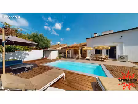 villa 4 pièces 160 m²