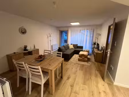 t2 / 53 m2 / plein pied avec entrée indépendante et terrasse