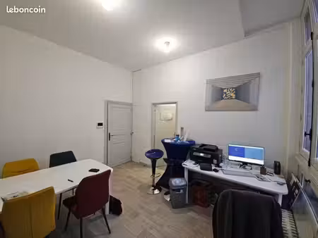 bureau 20 m²