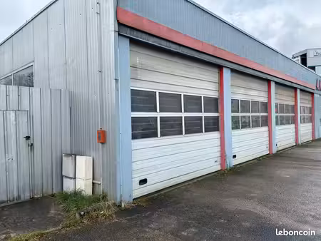 bâtiment commercial