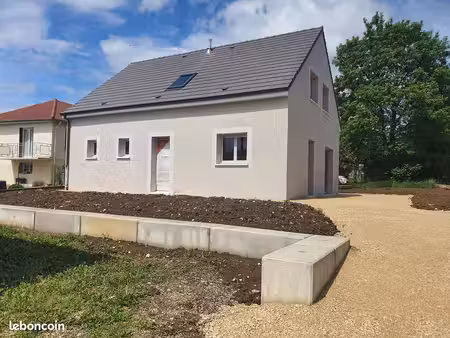 jolie maison