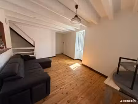 appartement climatisé à l'année en meublé t3 + bureau de 66 m²