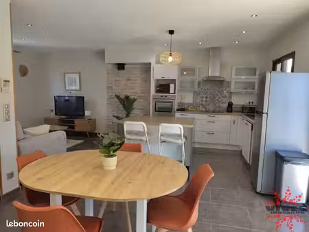 villa 4 pièces 100 m²