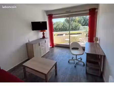superbe studio meublé 24m² + balcon 4m² - ascenseur/parking