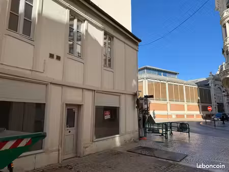 local commercial les halles