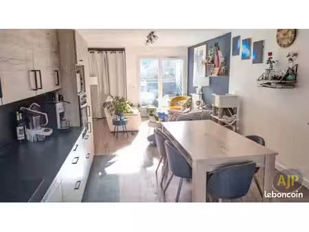 appartement 3 pièces 66 m²