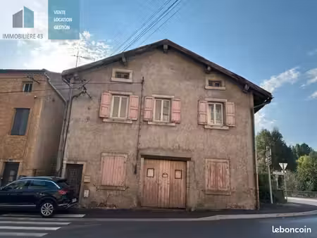 immeuble 4 pièces 90 m²