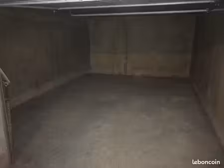 garage 20m2 - rue docteur greffier à grenoble