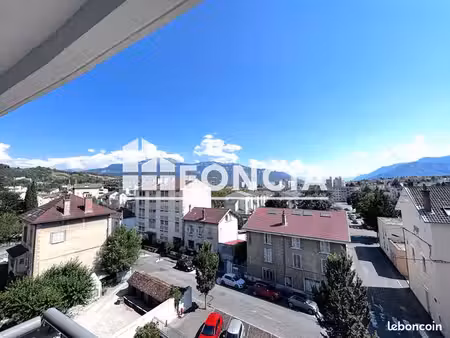 appartement 3 pièces 67 m²