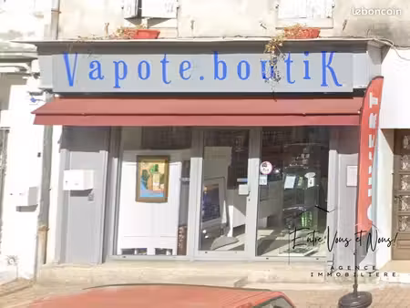 boutique 27 m² bazas