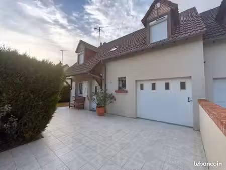 maison 5 pièces 106 m2