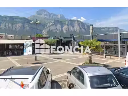 location - local commercial - 44 m² - 18 000 /an hc ht -