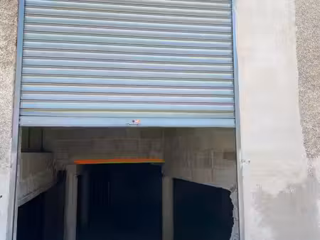 local/garage/entrepot