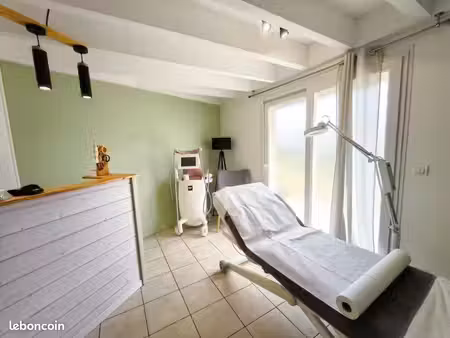 bureau 21 m²