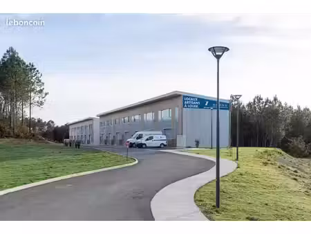 local d’activités 132 m² - à louer - zone d’arriet