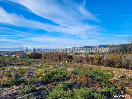 terrain 554 m² montchal