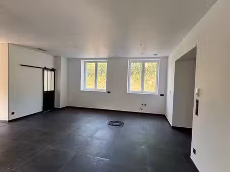 appartement entièrement rénové à l’etrat