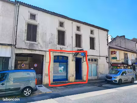 location local commercial idéale profession libéral plein centre de prayssac