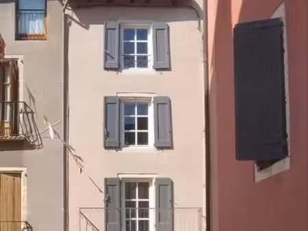 maison de ville  lumineuse et agréable