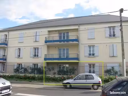 t2 lumineux 43m² avec terrasse privative & 2 parkings – 45800 - st-jean-de-braye