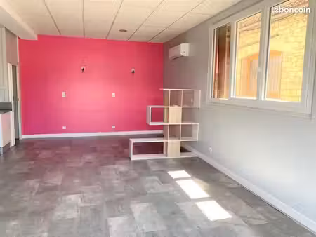 local commercial 54 m²