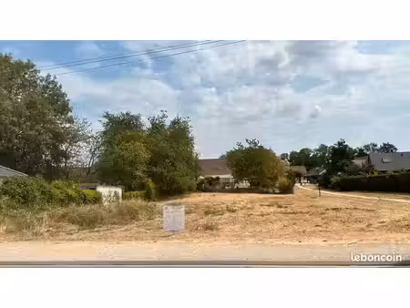 vends beau terrain 1066 m2 à fay-aux-loges (45) - 85 000