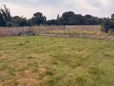 terrain à bâtir de 1300m²