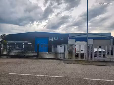2 bâtiments a vendre