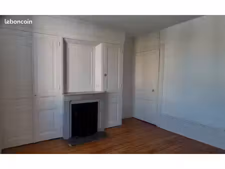 appartement 3 pièces  57 m2  487