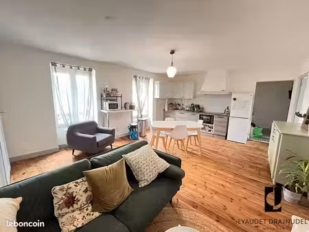 appartement 3 pièces 55 m²