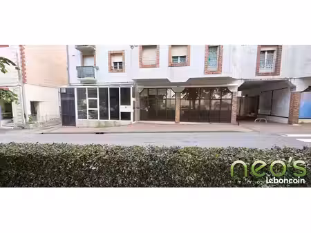 local commercial 173 m² chemillé