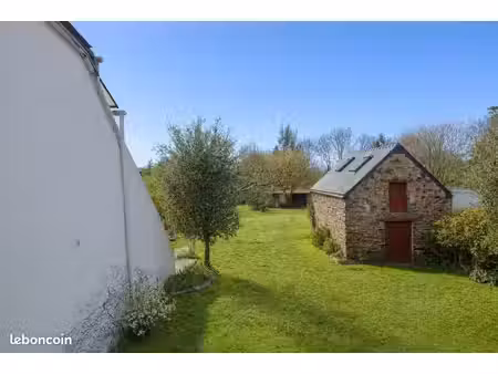 maison avec grand jardin