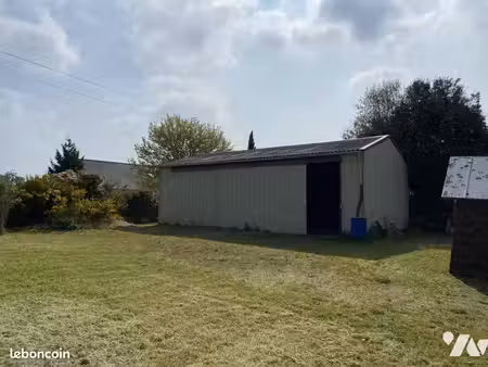 terrain 933 m² montreuil sur loir