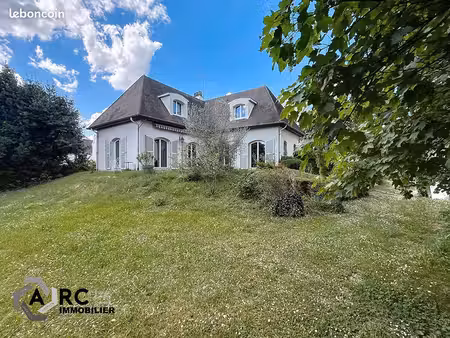 maison 7 pièces 144 m²