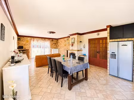 location 12 mois maison meublée