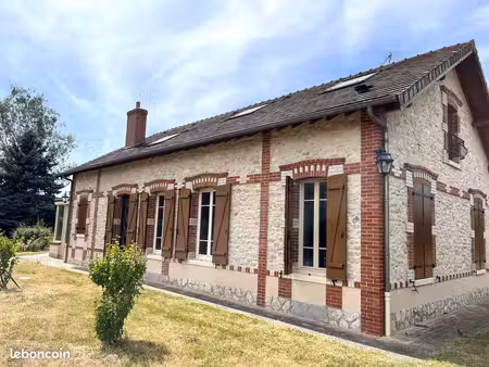 propriété 9 pièces 185 m²