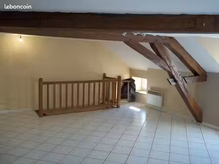 appartement t2 à châteauvillain