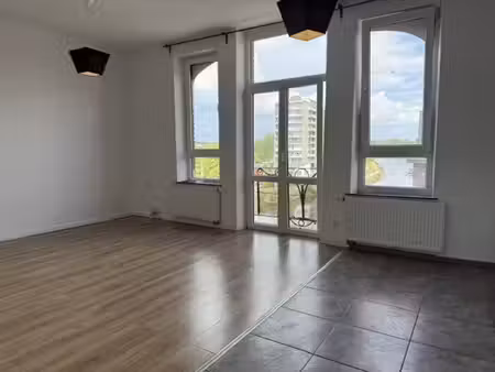appartement à louer à avenue des français 03 tamines (vbe60253)
